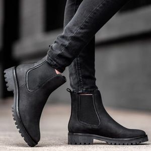 Thursdays Boots Size 9 Matte Black